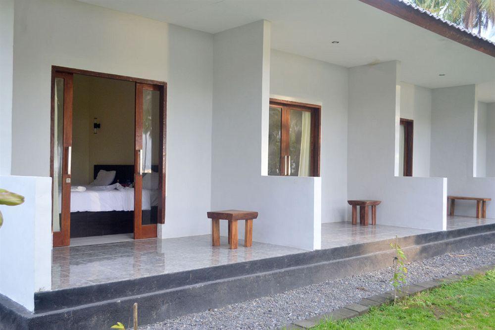 Gondang Beach Hotel Gili Trawangan Extérieur photo