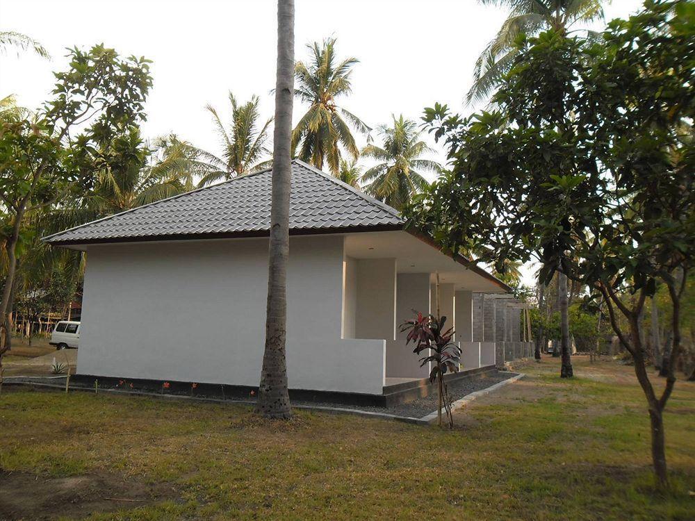 Gondang Beach Hotel Gili Trawangan Extérieur photo
