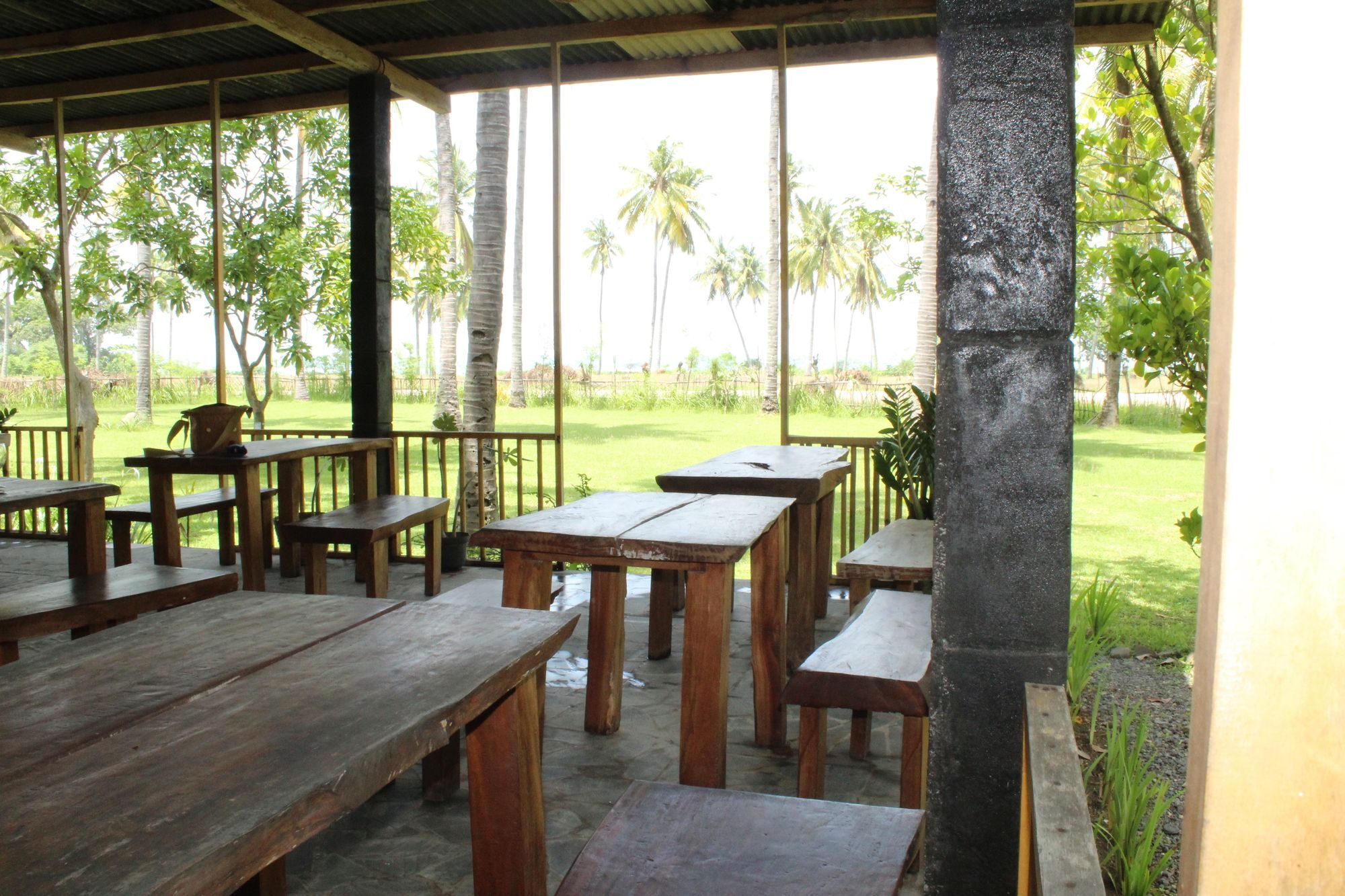 Gondang Beach Hotel Gili Trawangan Extérieur photo